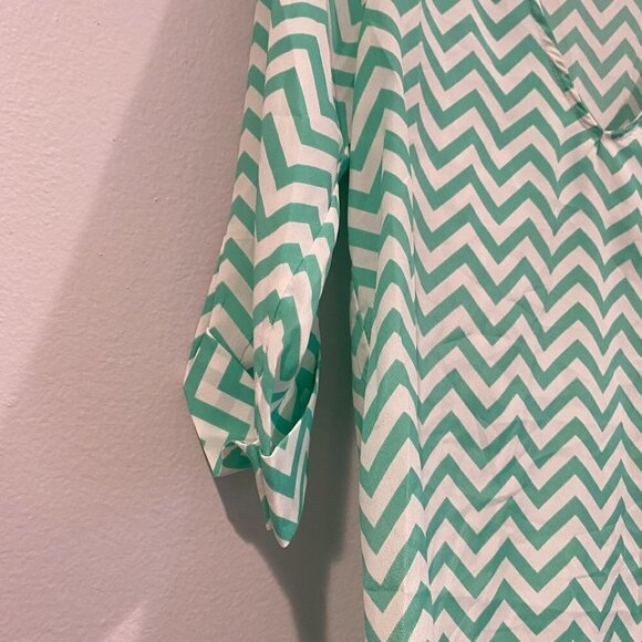Everly Teal and White Striped Blouse 3/4 Sleeve - Size Small - Picture 3 of 5
